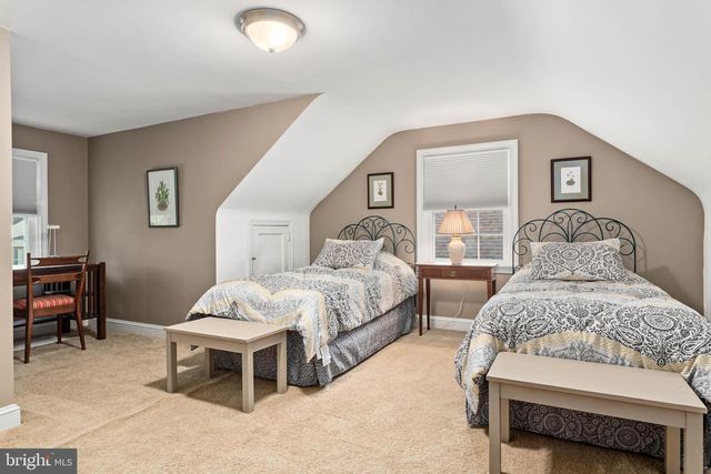 409 S 5TH ST, North Wales, PA 19454