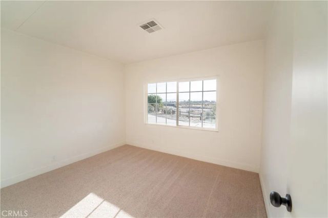13560 Nassau Drive, Victorville, CA 92395