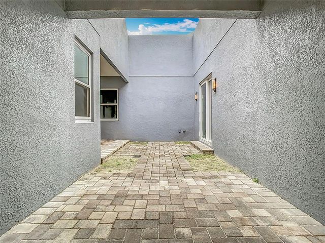 1021 W 25TH STREET, Sanford, FL 32771