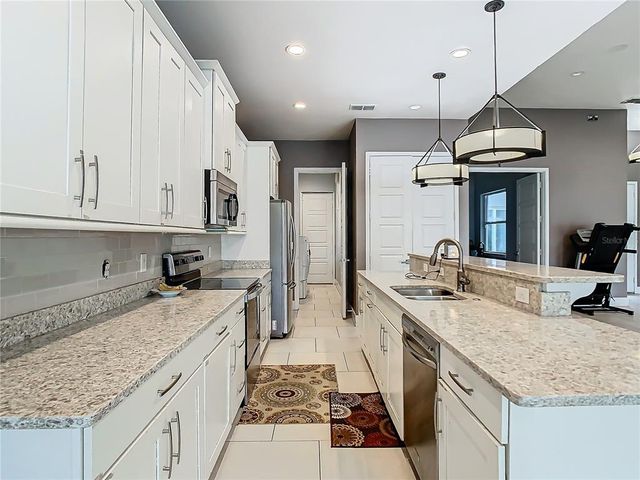1021 W 25TH STREET, Sanford, FL 32771