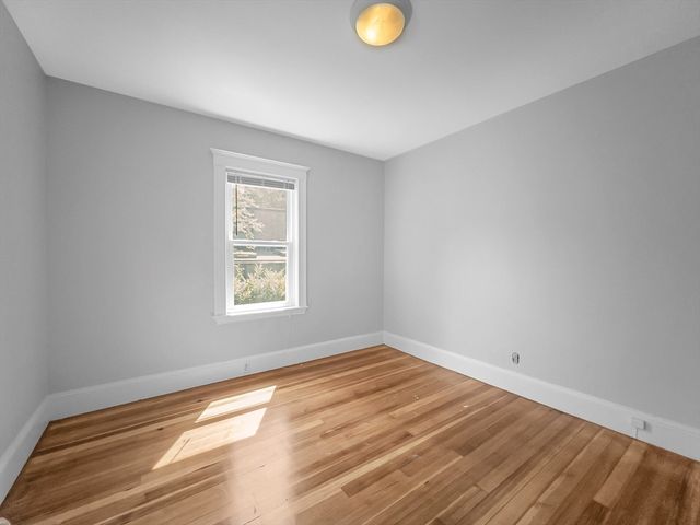 23 Kingsboro Park 2, Boston, MA 02130