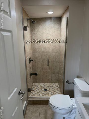 36446 Jeffrey Drive, Sterling Heights, MI 48310