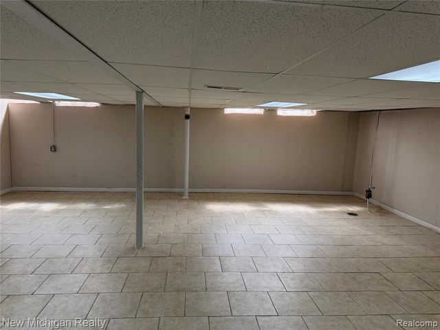 36446 Jeffrey Drive, Sterling Heights, MI 48310