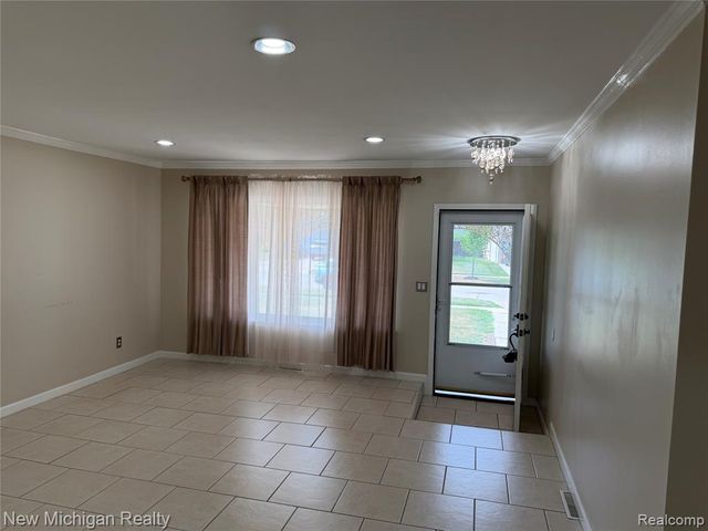 36446 Jeffrey Drive, Sterling Heights, MI 48310