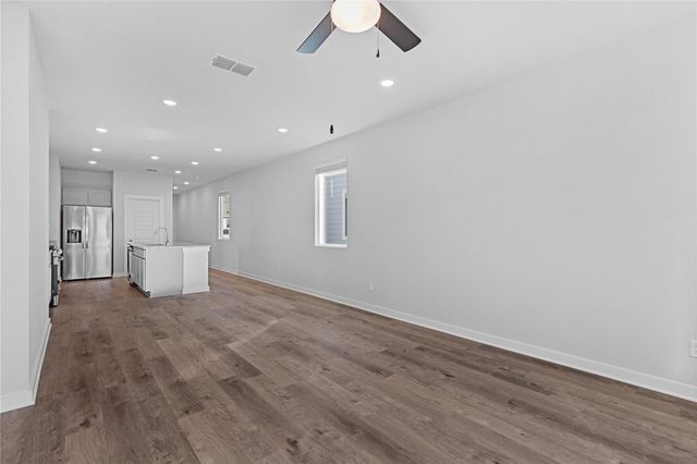 311 Sundown Ave, Del Valle, TX 78610