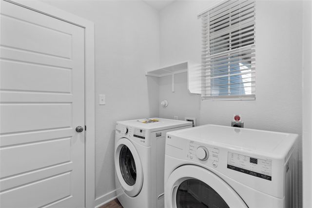 311 Sundown Ave, Del Valle, TX 78610