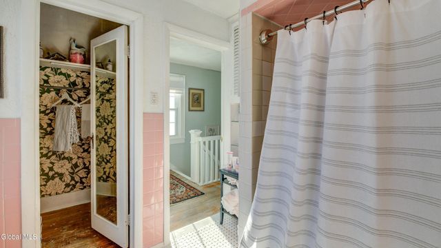 375 W Main Street, Amsterdam, NY 12010