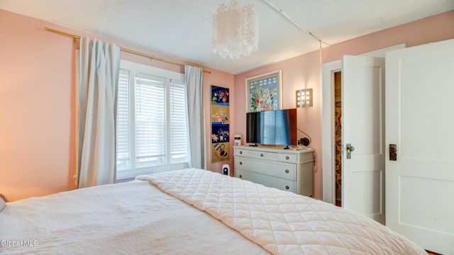 375 W Main Street, Amsterdam, NY 12010