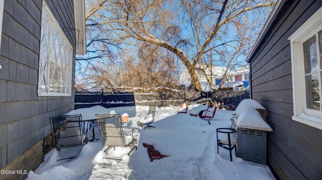 375 W Main Street, Amsterdam, NY 12010