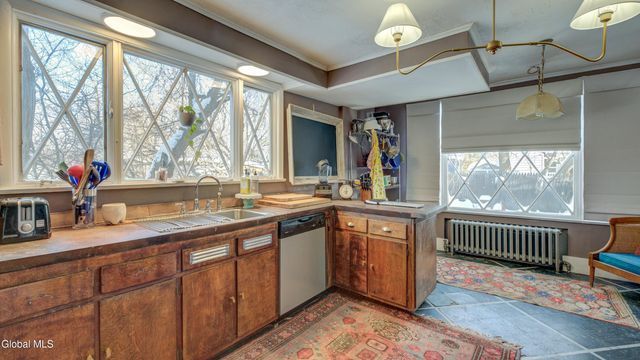 375 W Main Street, Amsterdam, NY 12010