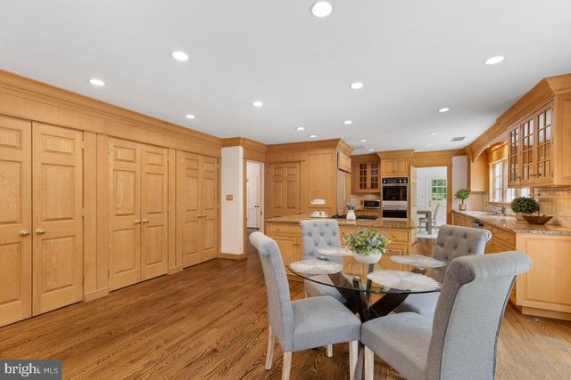 18 WINFIELD RD, Princeton, NJ 08540