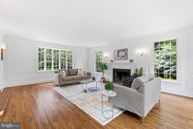 18 WINFIELD RD, Princeton, NJ 08540