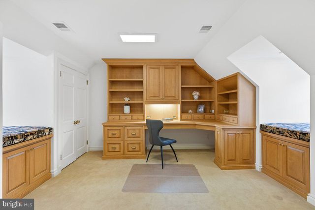 18 WINFIELD RD, Princeton, NJ 08540