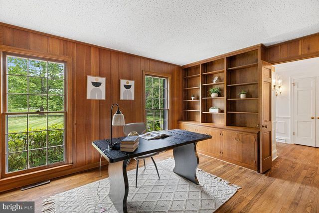 18 WINFIELD RD, Princeton, NJ 08540