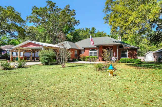 328 Chippewa Drive, Niceville, FL 32578