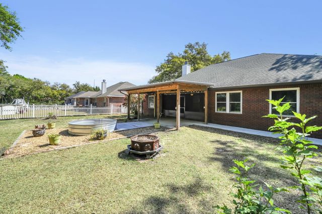 328 Chippewa Drive, Niceville, FL 32578