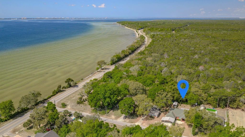 328 Chippewa Drive, Niceville, FL 32578