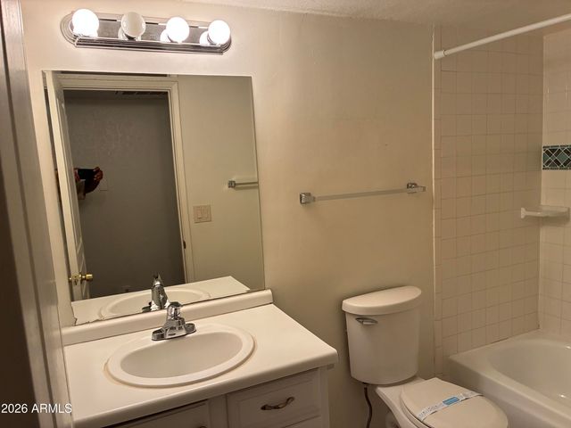 602 W WICKIEUP Lane, Phoenix, AZ 85027