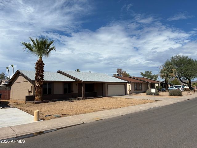602 W WICKIEUP Lane, Phoenix, AZ 85027