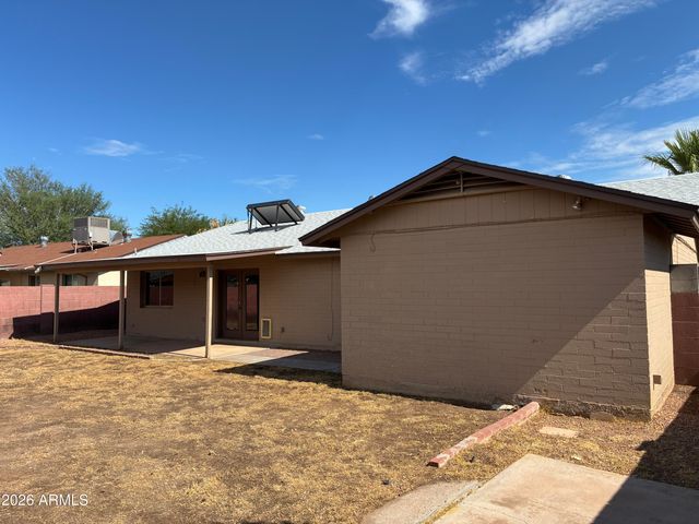 602 W WICKIEUP Lane, Phoenix, AZ 85027