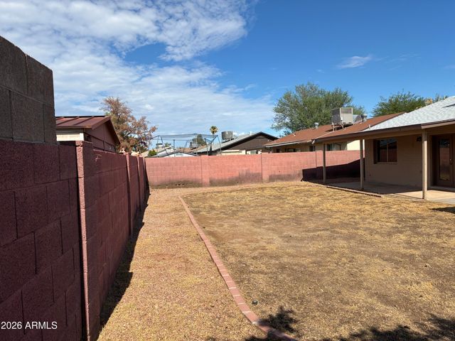 602 W WICKIEUP Lane, Phoenix, AZ 85027
