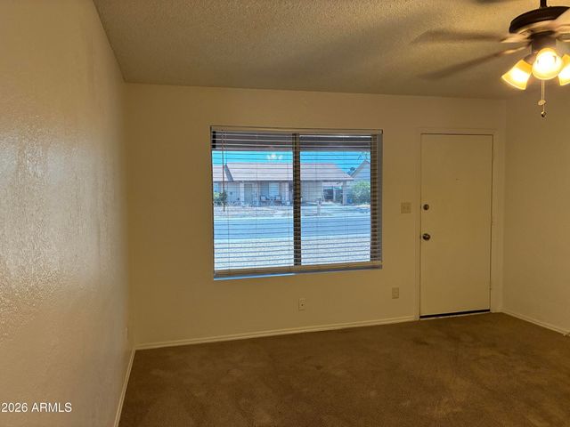 602 W WICKIEUP Lane, Phoenix, AZ 85027