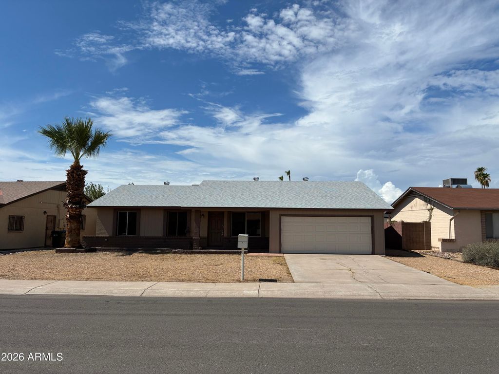 602 W WICKIEUP Lane, Phoenix, AZ 85027