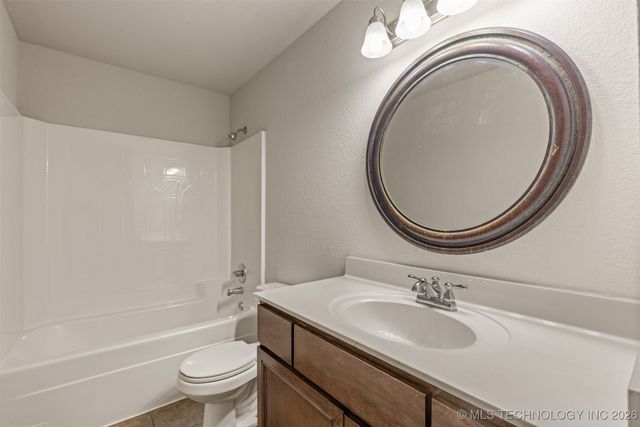 13339 S 21st Street, Bixby, OK 74008