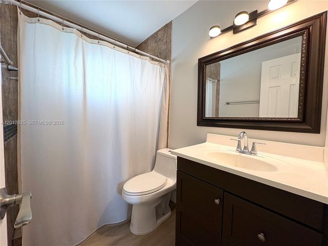 11960 SW 35th Ter 1, Miami, FL 33175