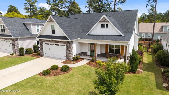 205 Luss Lane, Southern Pines, NC 28387