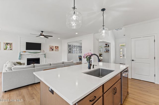 205 Luss Lane, Southern Pines, NC 28387