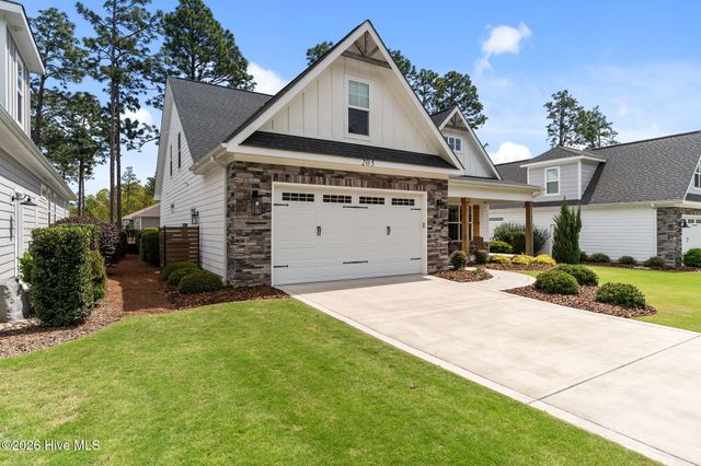 205 Luss Lane, Southern Pines, NC 28387