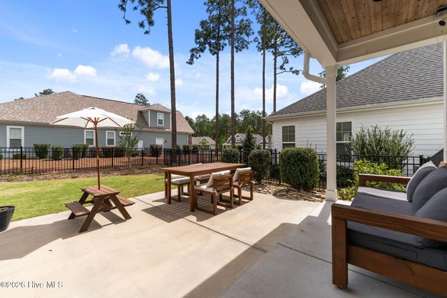 205 Luss Lane, Southern Pines, NC 28387