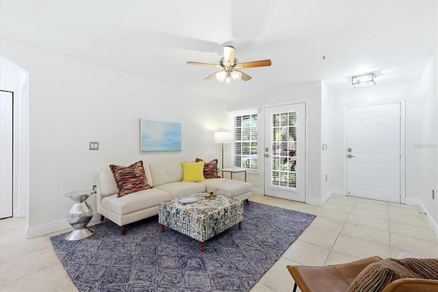 8911 MANOR LOOP 102, Lakewood Ranch, FL 34202