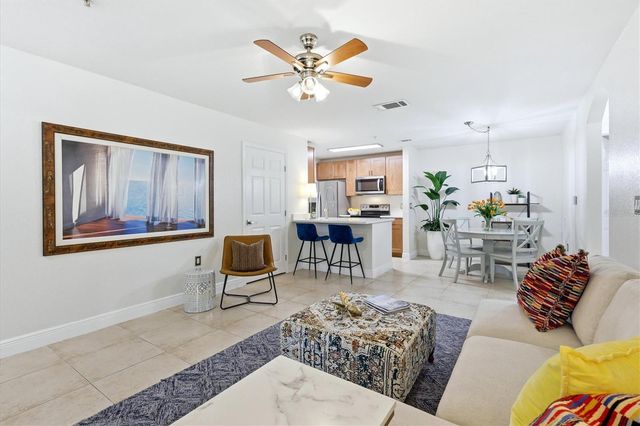 8911 MANOR LOOP 102, Lakewood Ranch, FL 34202