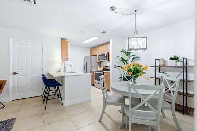 8911 MANOR LOOP 102, Lakewood Ranch, FL 34202