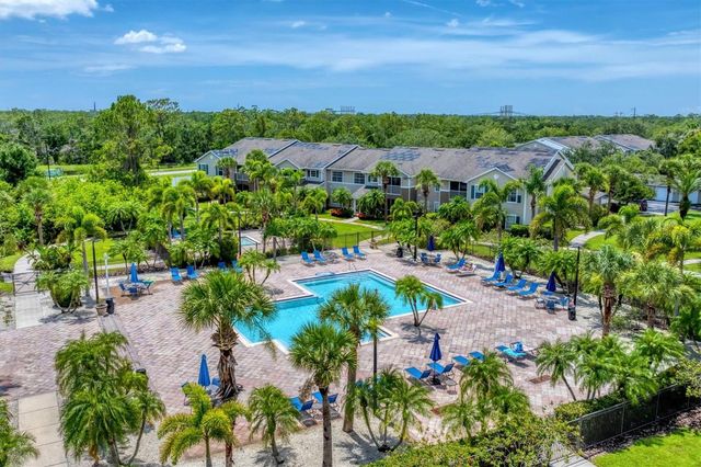 8911 MANOR LOOP 102, Lakewood Ranch, FL 34202