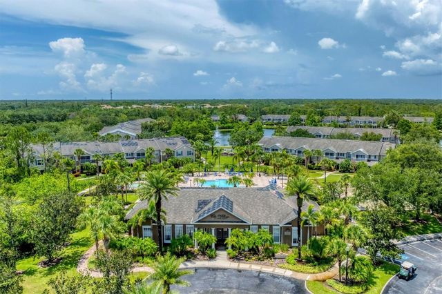 8911 MANOR LOOP 102, Lakewood Ranch, FL 34202