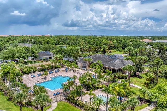 8911 MANOR LOOP 102, Lakewood Ranch, FL 34202