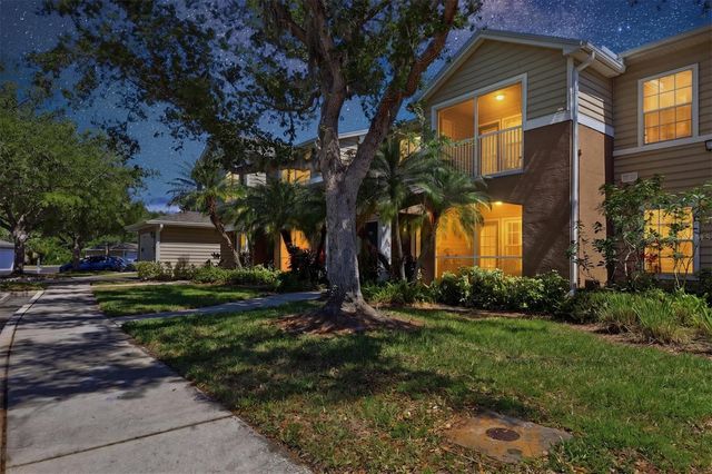 8911 MANOR LOOP 102, Lakewood Ranch, FL 34202