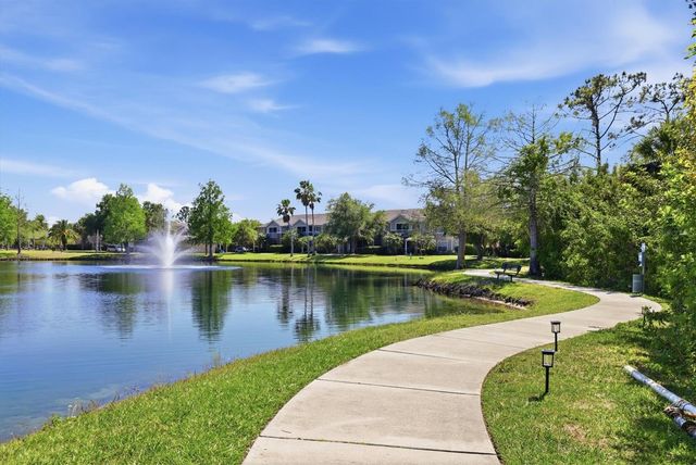 8911 MANOR LOOP 102, Lakewood Ranch, FL 34202