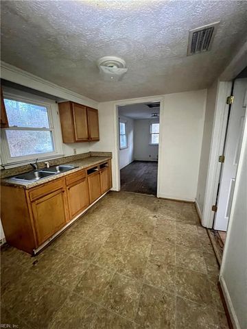 451 Fenton Mill RD, Williamsburg, VA 23188