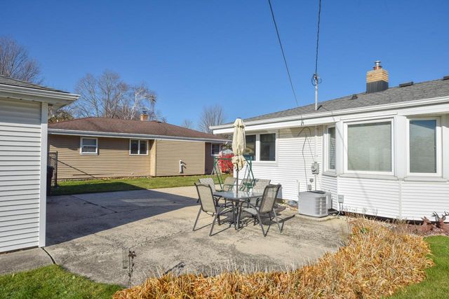 6181 W Villa LANE, Milwaukee, WI 53223