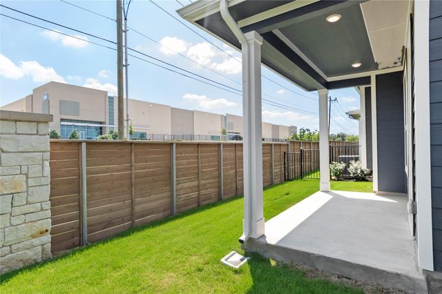 18909 Schultz LN, Round Rock, TX 78665