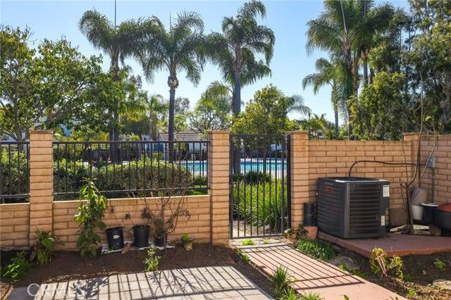 26 Palmento Way, Irvine, CA 92612