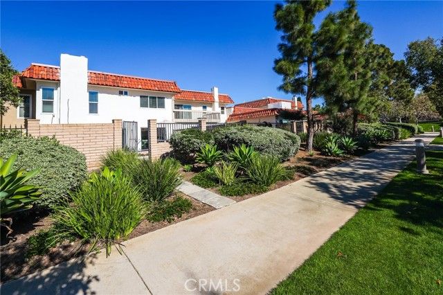 26 Palmento Way, Irvine, CA 92612
