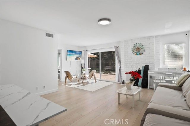 26 Palmento Way, Irvine, CA 92612