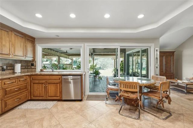 5872 Shaker, Riverside, CA 92506