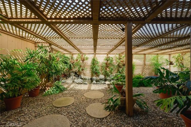 5872 Shaker, Riverside, CA 92506