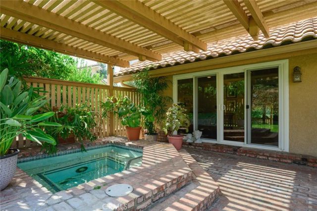 5872 Shaker, Riverside, CA 92506